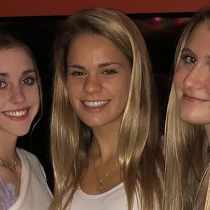 Meet your Posher, Cara